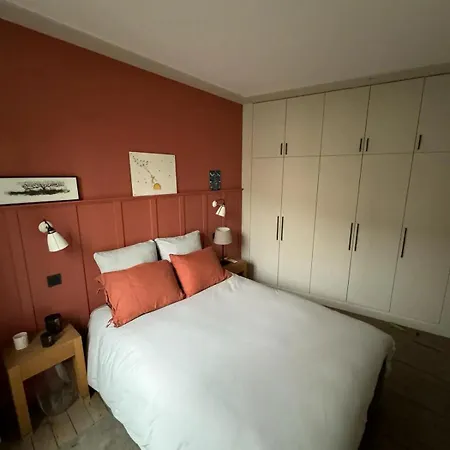 Grande Dans Charmante Maison Parisienne Alloggio in famiglia *
